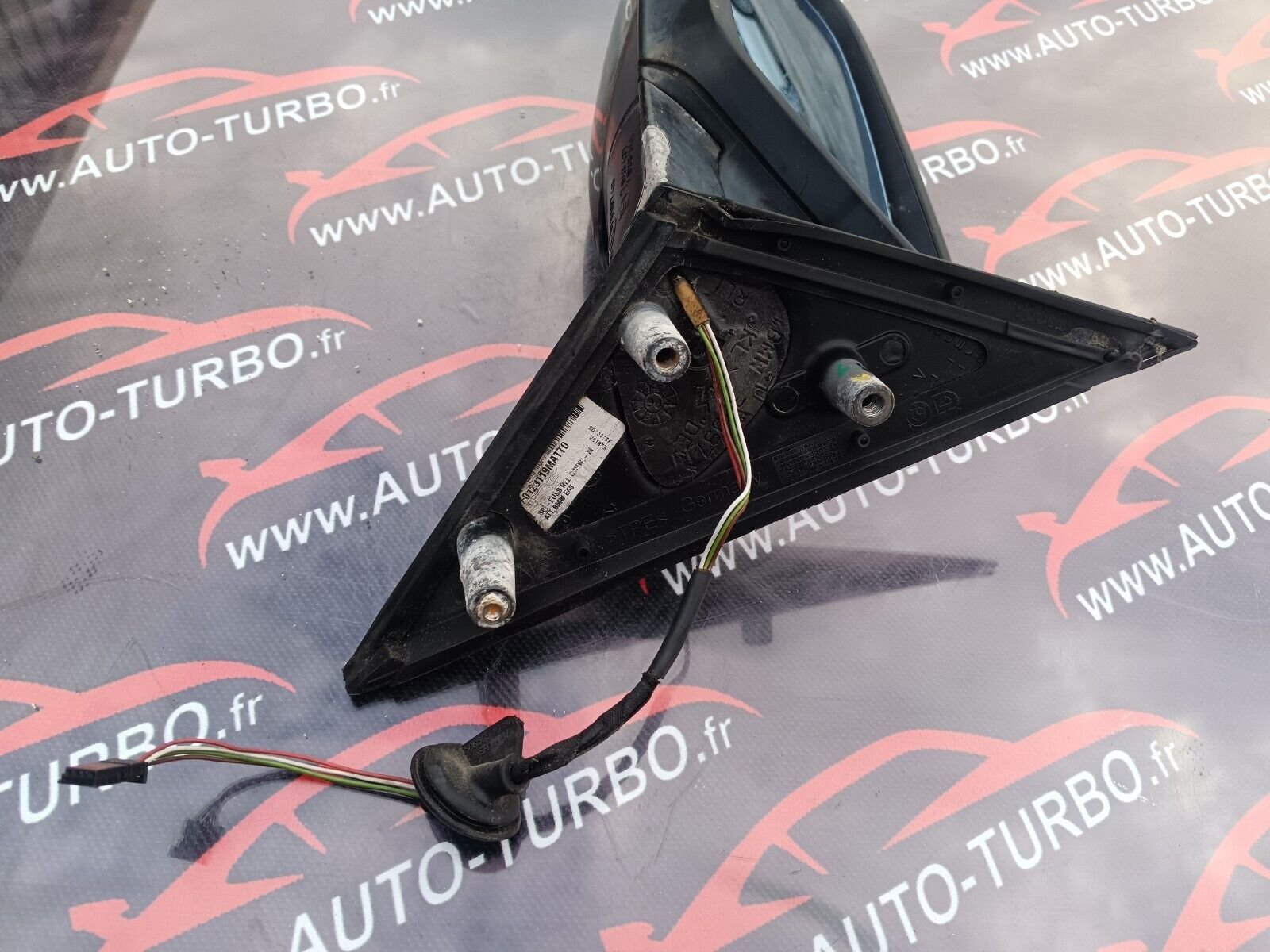 RETROVISEUR GAUCHE BMW 525 E60 REFERENCE: 7043437