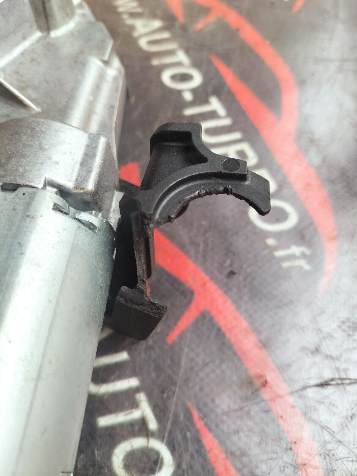 MOTEUR ESSUIE GLACE ARRIERE  C4 1.6 HDI 110 CH 9646803180