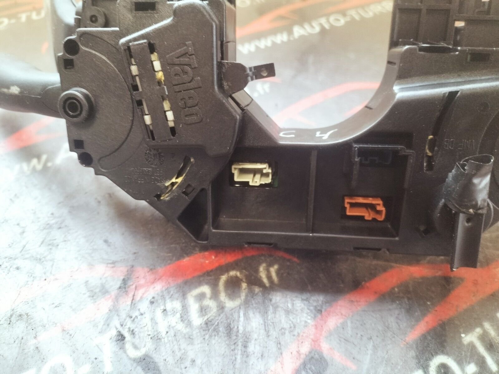 COMMODOS BOITE AUTO CITROEN   C4 1.6 HDI 110 CH 96644965XT