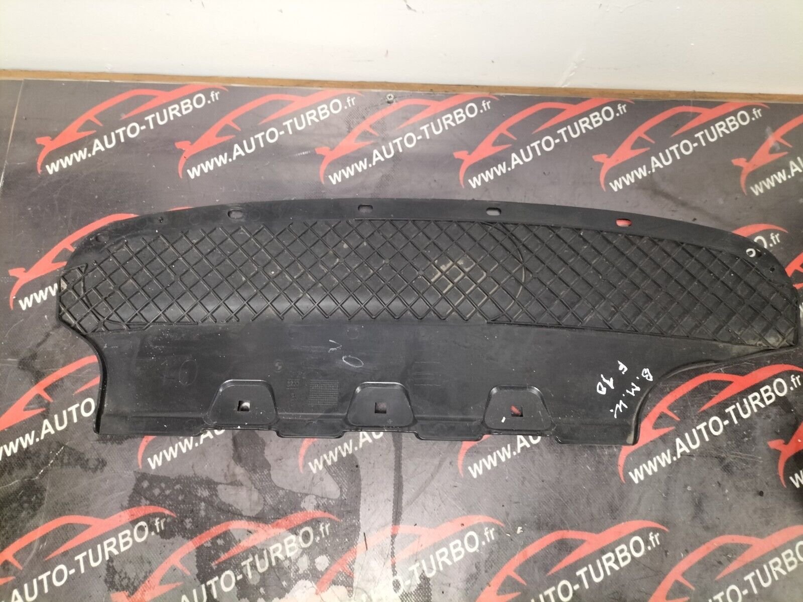 CACHE INFERIEUR CENTRAL DE PARE CHOC ARRIERE BMW SERIE 5 F10 5112 7184765