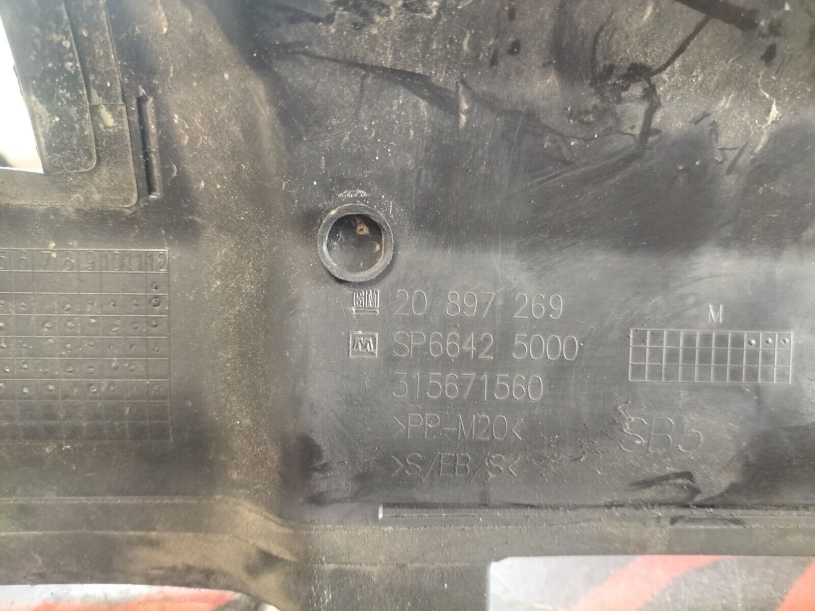 CARENAGE CACHE   RADIATEUR HAUT DROIT OPEL ZAFIRA C TOURER 315671560