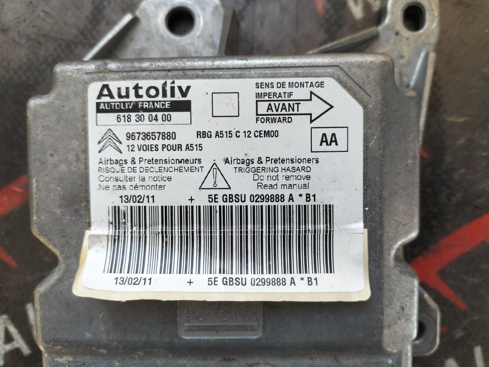 CALCULATEUR AIRBAG  CITROEN DS3 9673657880 AUTOLIV 618300400