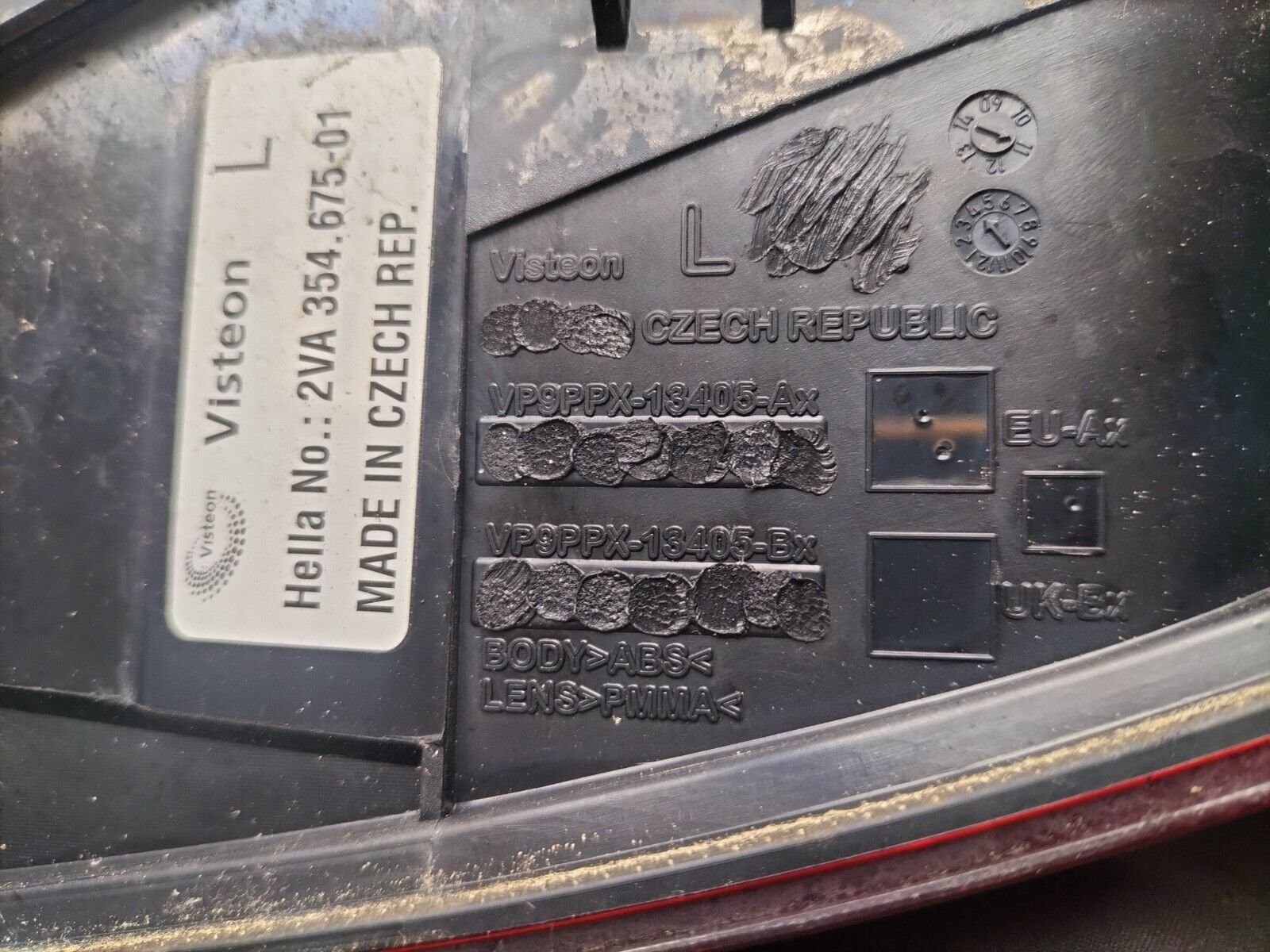 FEUX ARRIERE GAUCHE CITROEN DS3  9683116380 HELLA 2VA35467501