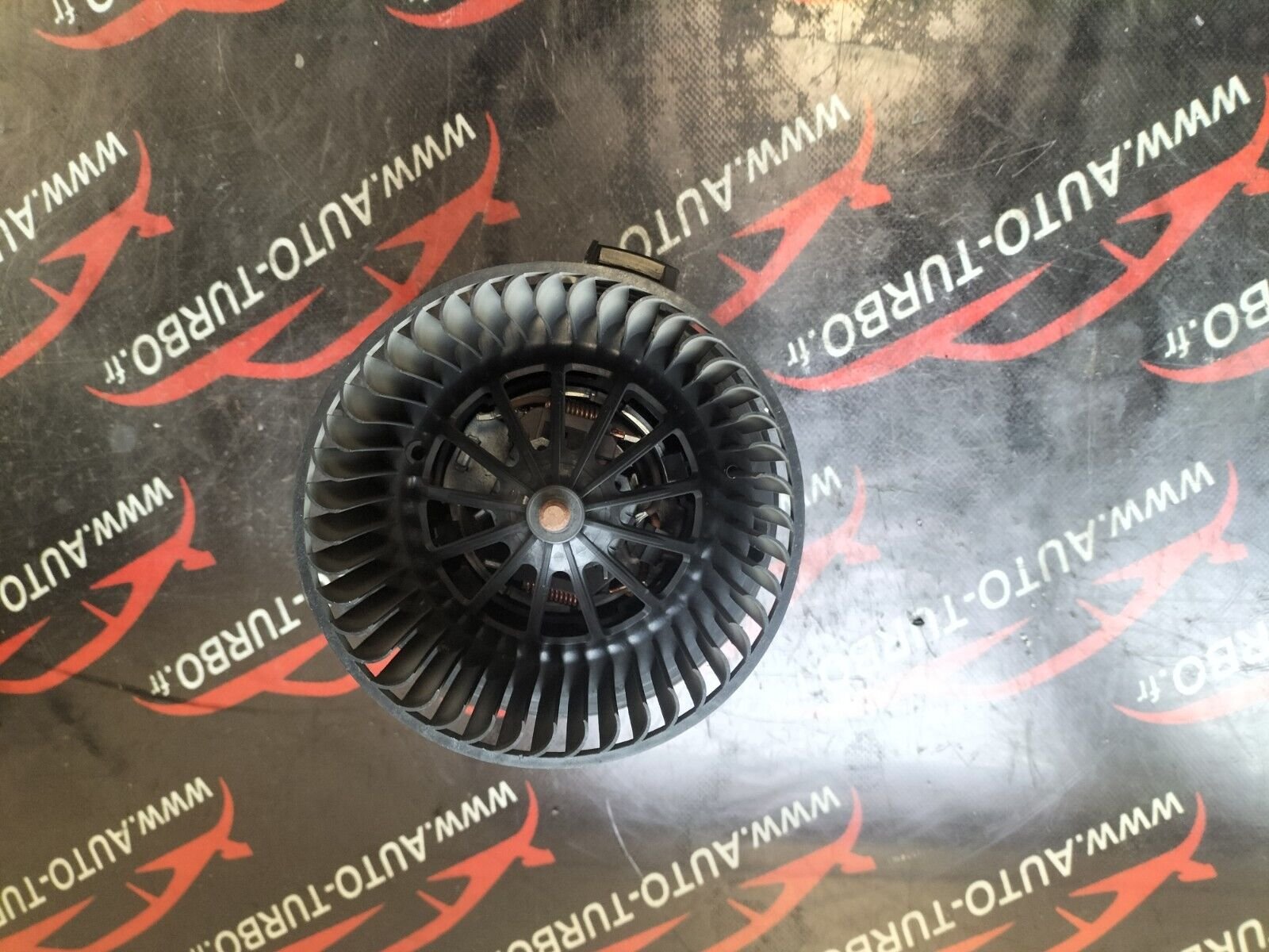 PULSEUR D'AIR VENTILATEUR CHAUFFAGE CITROEN DS3  1.6 THP 156 CH T4054001