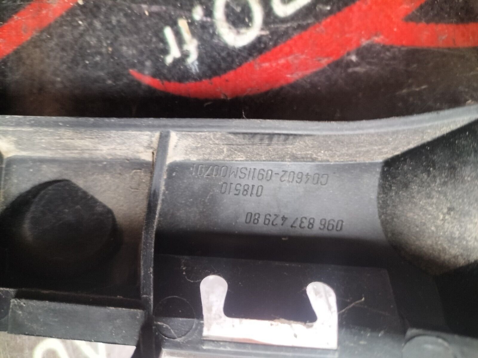 SUPPORT FIXATION  PARE CHOC ARRIERE DROITE   CITROEN DS3  1.6 THP  9683743080