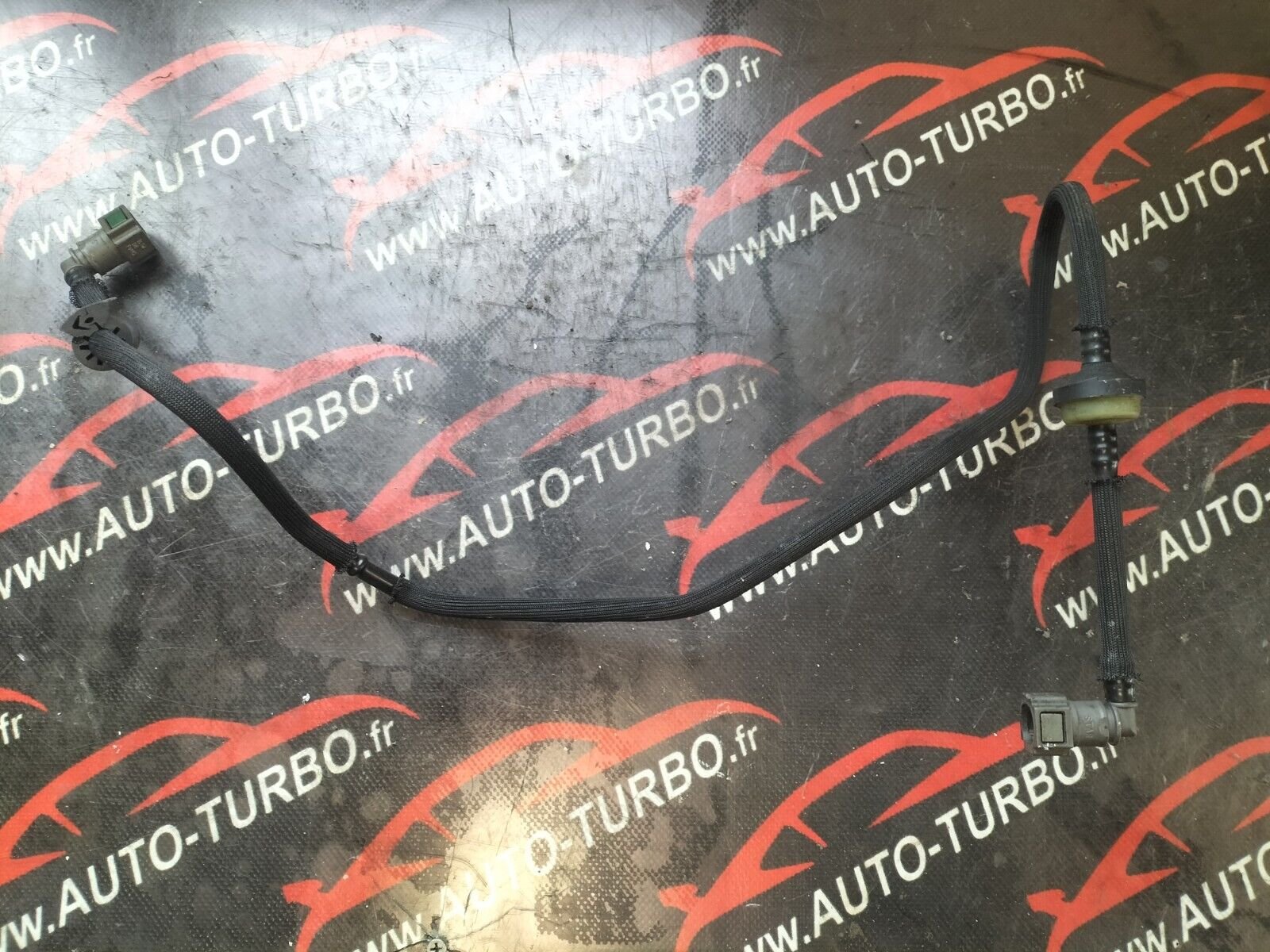 TUYEAU ARRIVE ESSENCE CITROEN DS3  1.6 THP  156 CH