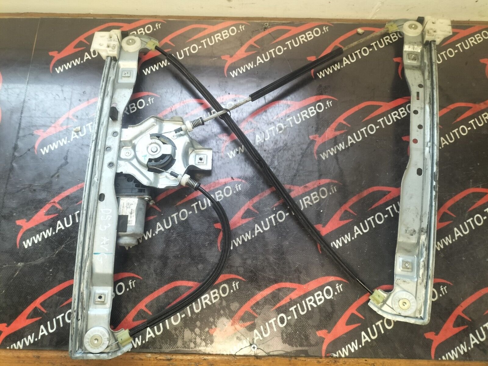 MECANISME LEVE VITRE GAUCHE CITROEN DS3  1.6 THP  156 CH 402218G, 430090C0