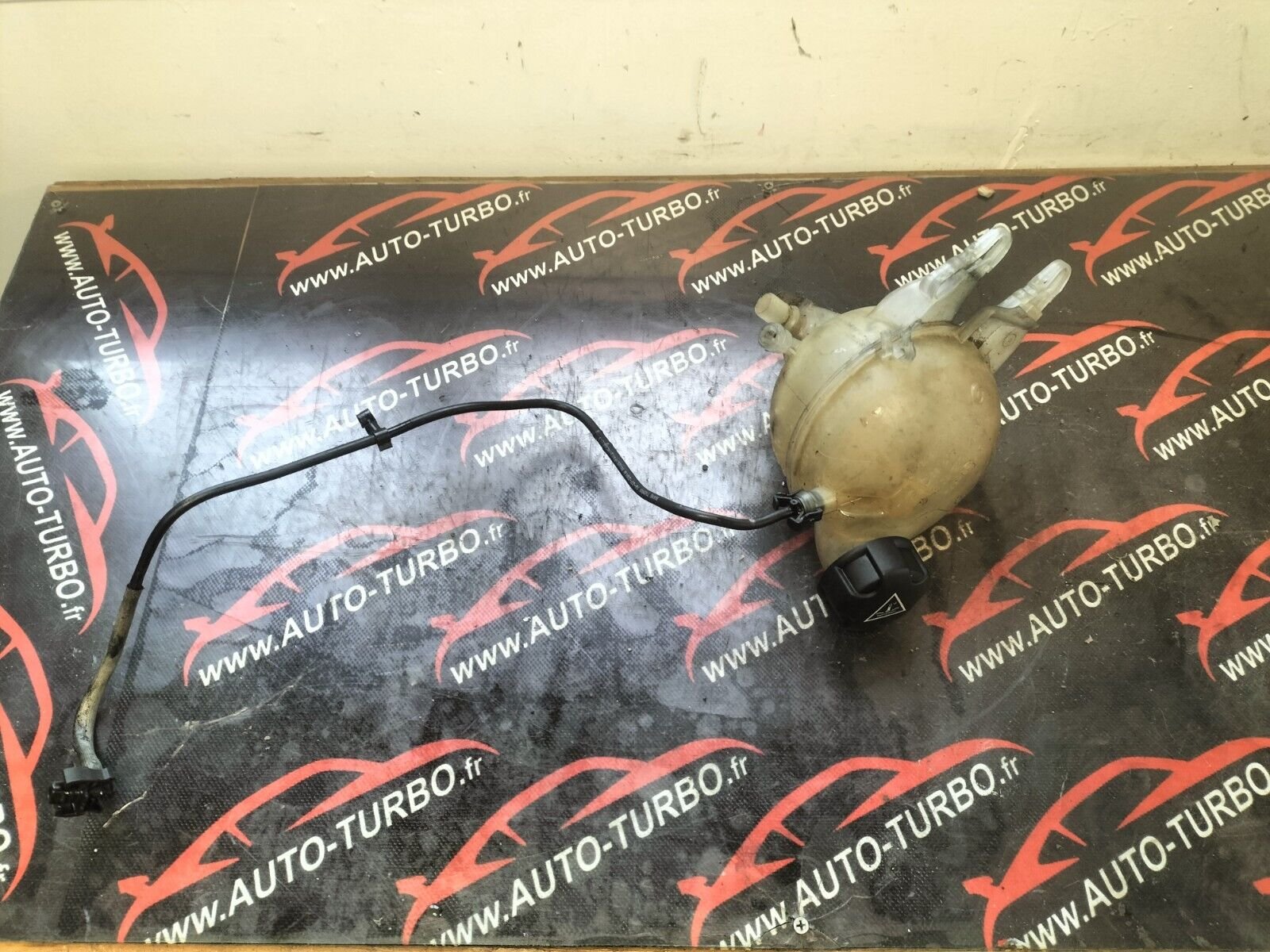 VASE D'EXPANSION  CITROEN DS3  1.6 THP  156 CH 9680163780, 9652621280