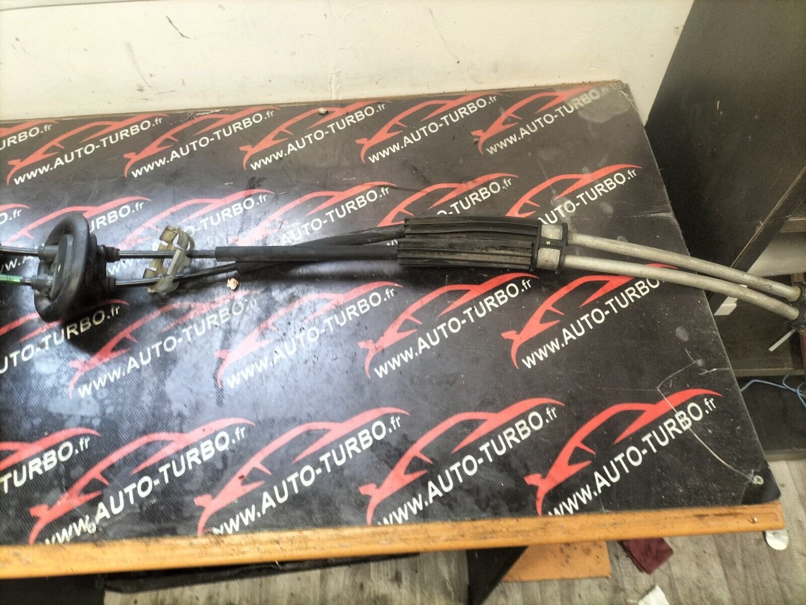 CABLES LEVIER DE VITESSE  CITROEN DS3  1.6 THP  9675598180