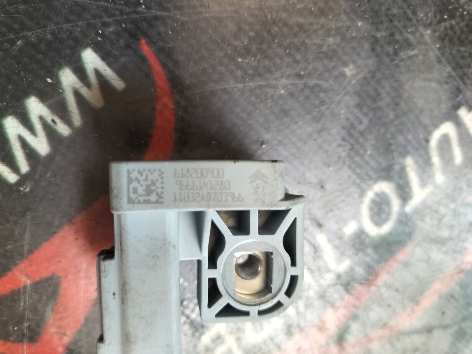 CAPTEUR DE COLLISION GAUCHE CITROEN DS3 1.6 THP 9666141280