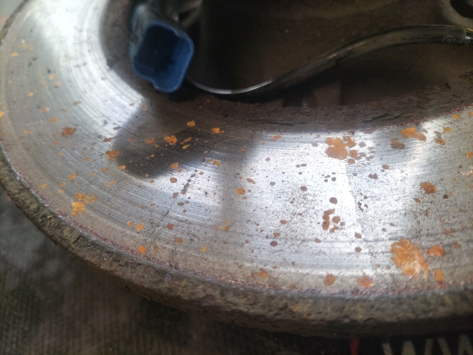 MOYEUX ROULEMENT ARRIERE GAUCHE CITROEN DS3 1.6 THP