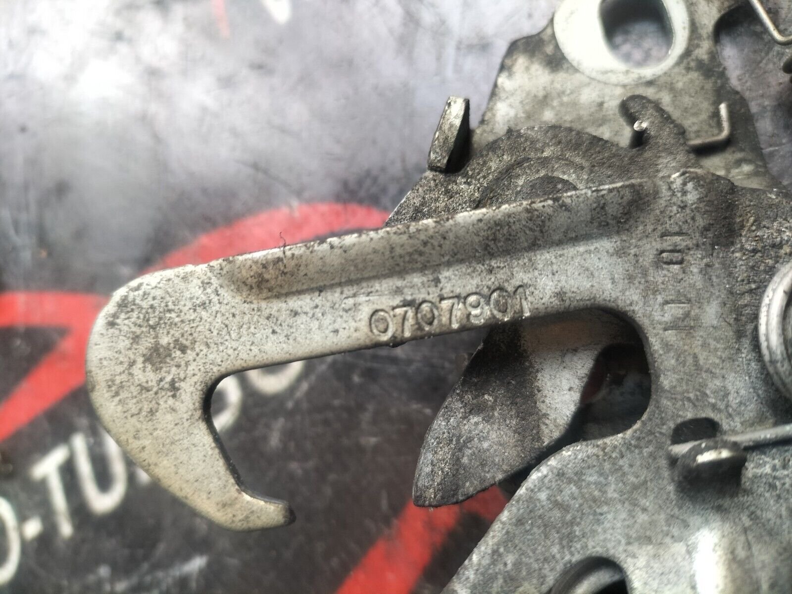 SERRURE DE CAPOT CITROEN DS3 1.6 THP 0707901