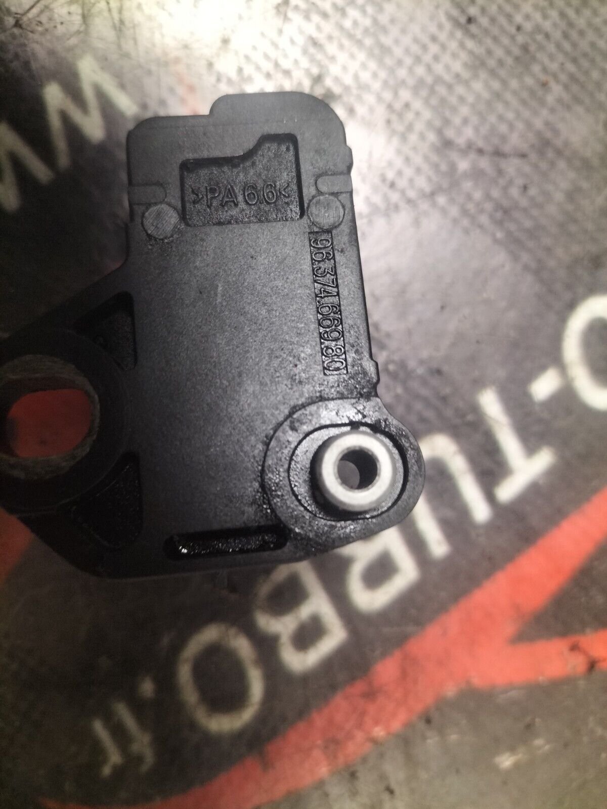 CAPTEUR DE REGIME MOTEUR PSA 1.4 HDI 9637466980