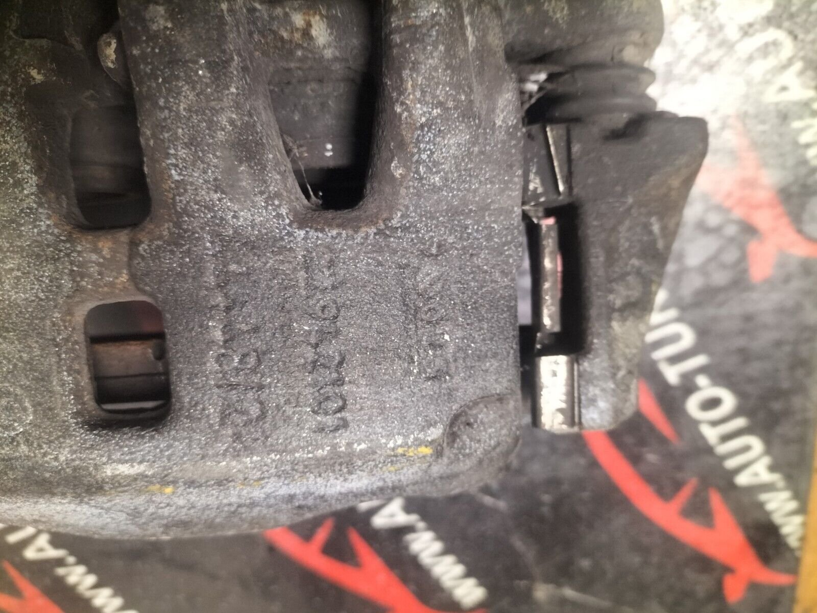 ETRIER DE FREIN AVANT DROITE PSA BOXER JUMPER 2.2 HDI 22942200