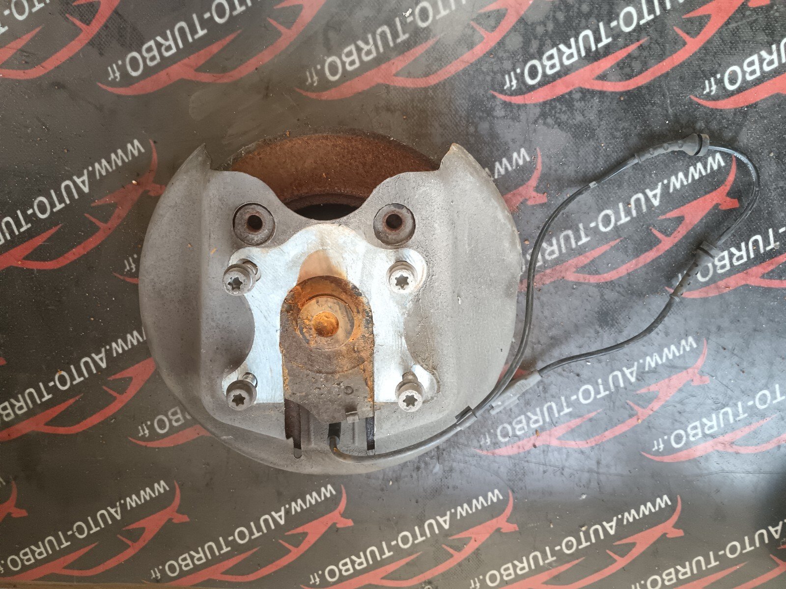 FUSEE ARRIERE GAUCHE CITROEN C4 1.6 HDI