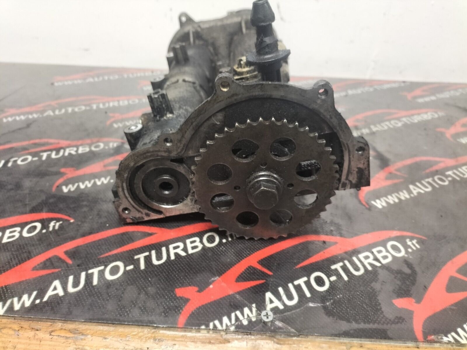 ARBRE A CAMES CULASSE MOTEUR   OPEL 1.3 CDTI FIAT JTD 55206388