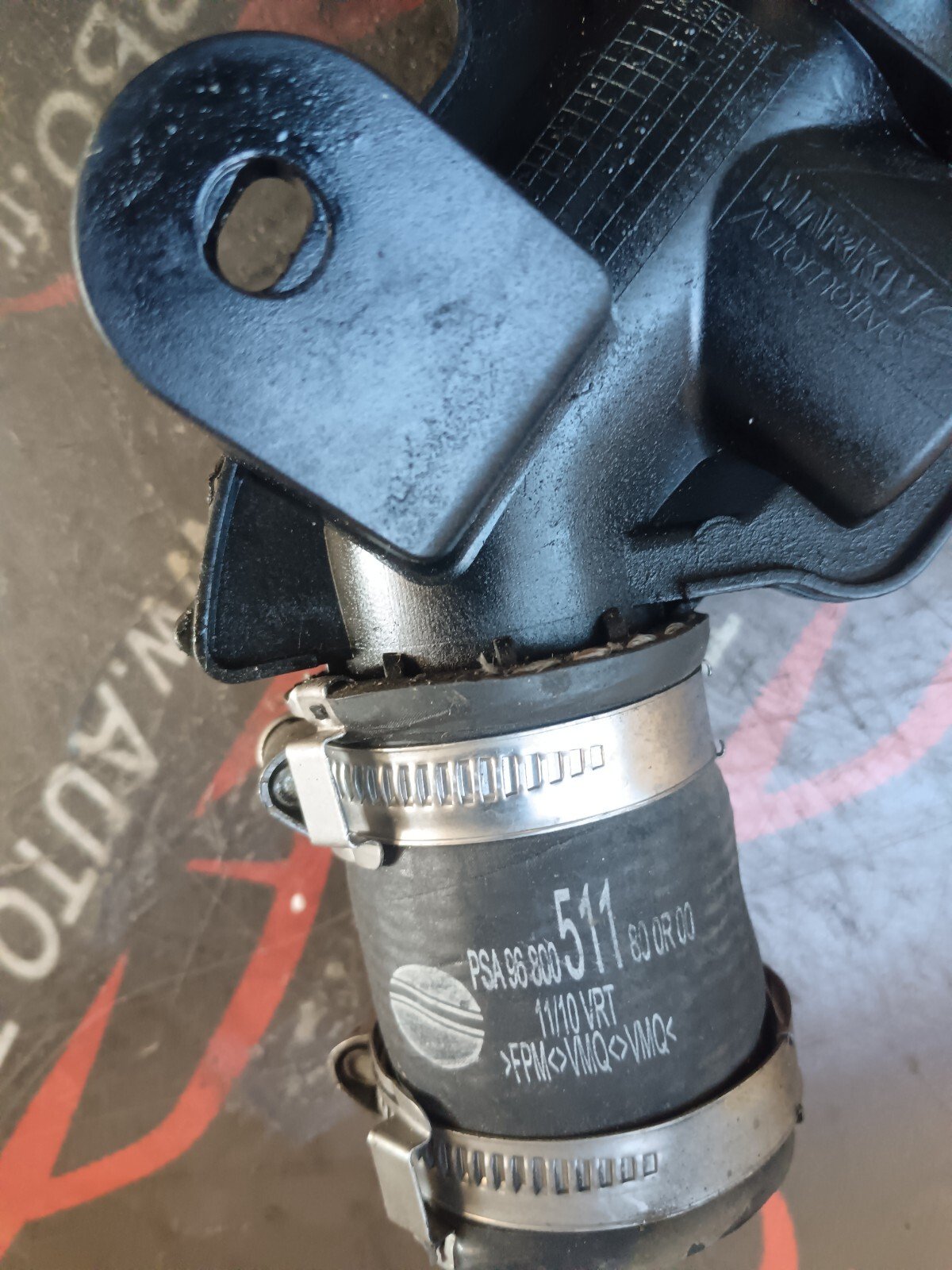 DURITE DE TURBO CITROEN DS3 1.6 THP 156 CH  9681054680, 9680051480