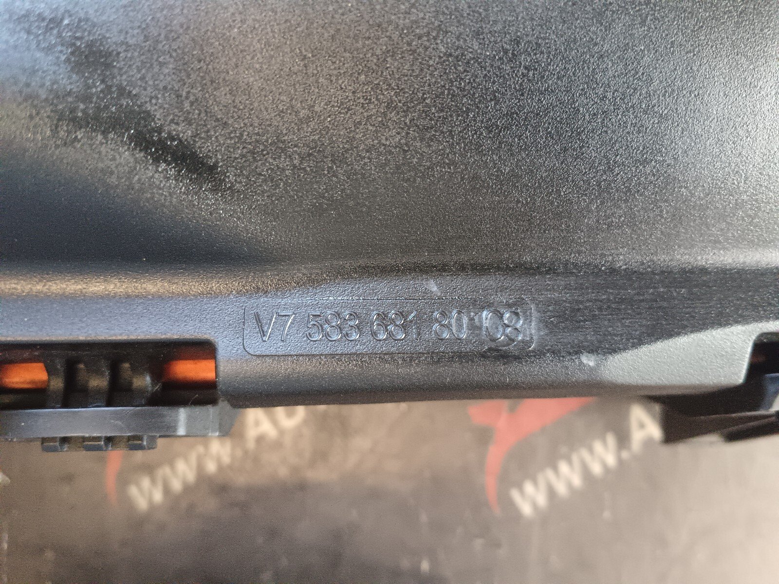 BOITIER FILTRE A AIR  CITROEN DS3 1.6 THP 156 CH  V75836818008