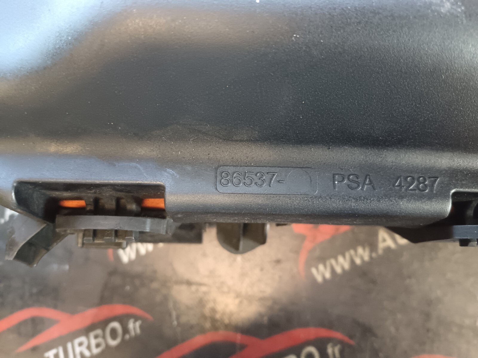 BOITIER FILTRE A AIR  CITROEN DS3 1.6 THP 156 CH  V75836818008