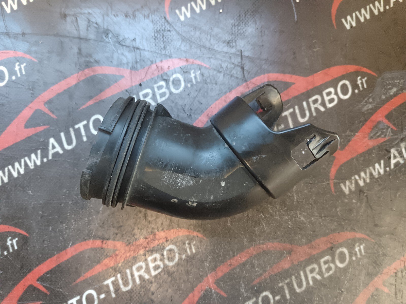 DURITE FILTRE A AIR   CITROEN DS3 1.6 THP 156 CH  9656238280