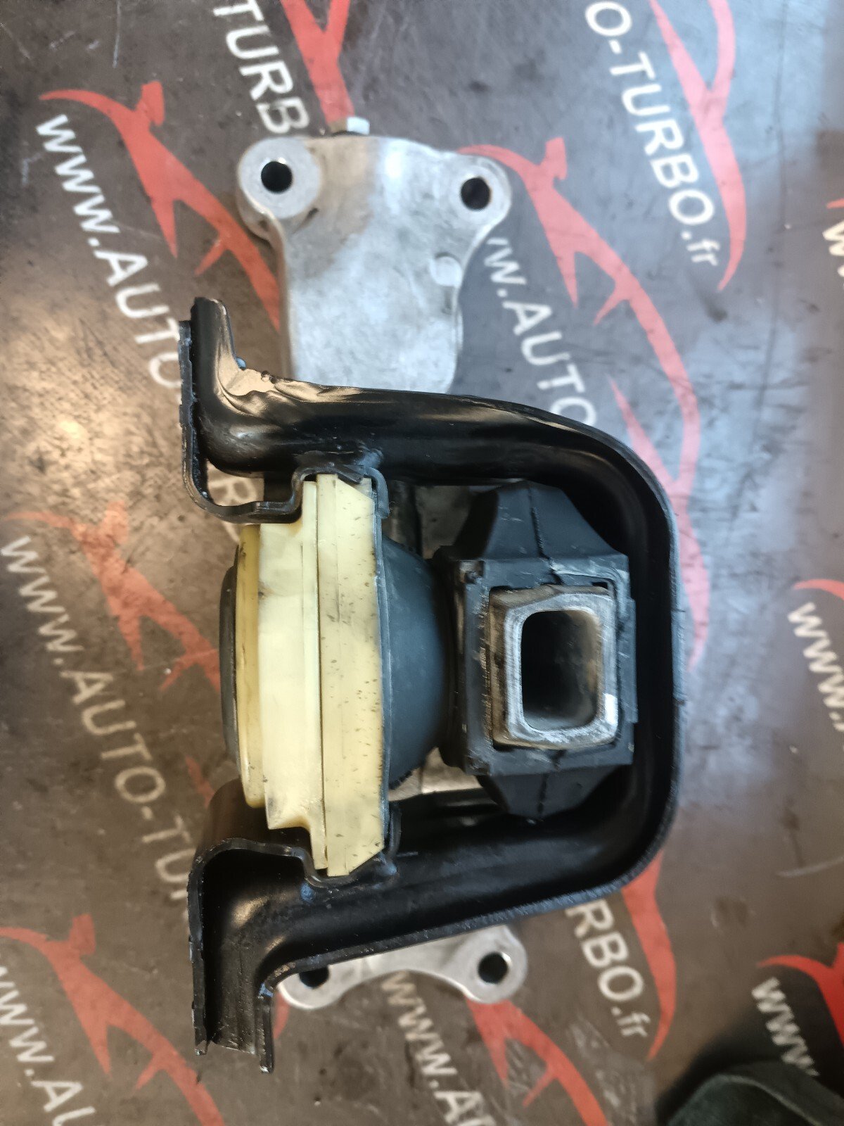 SUPPORT MOTEUR  DROITE  CITROEN DS3 1.6 THP 156 CH 9680138380