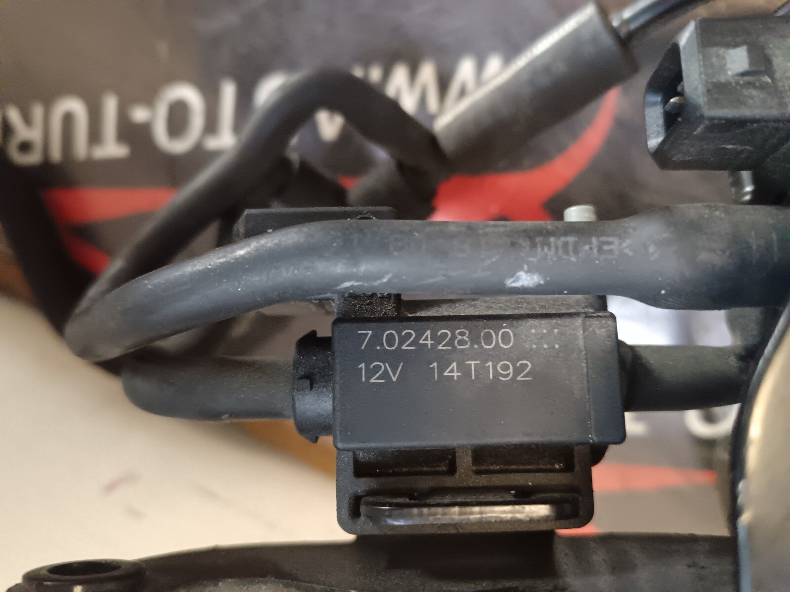 SYSTEME DE VIDE ELECTROVANNES RANGE ROVER SPORT 3.0 TDV6 306DT 70243600