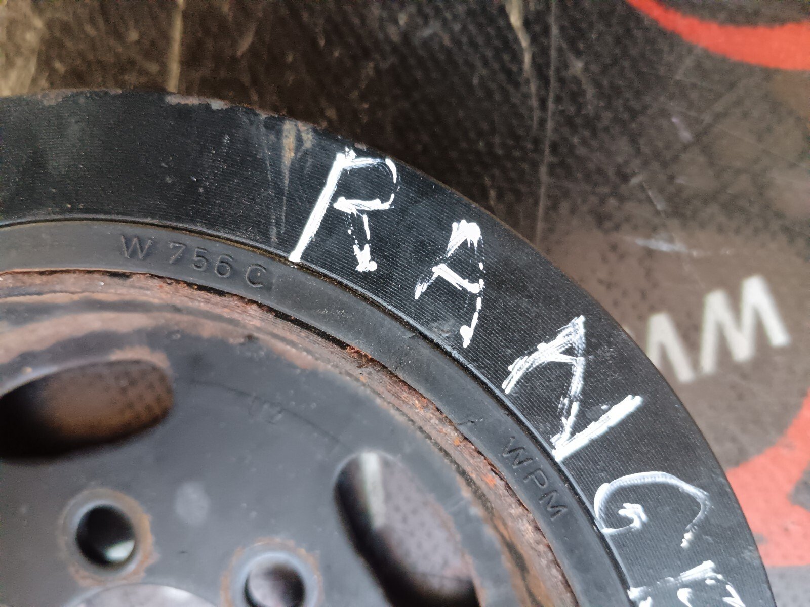 POULIE DE VILEBREQUIN RANGE ROVER SPORT 3.0 TDV6 306DT 4R8Q6B319AA