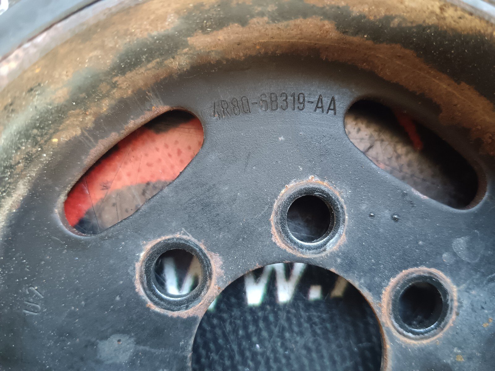 POULIE DE VILEBREQUIN RANGE ROVER SPORT 3.0 TDV6 306DT 4R8Q6B319AA