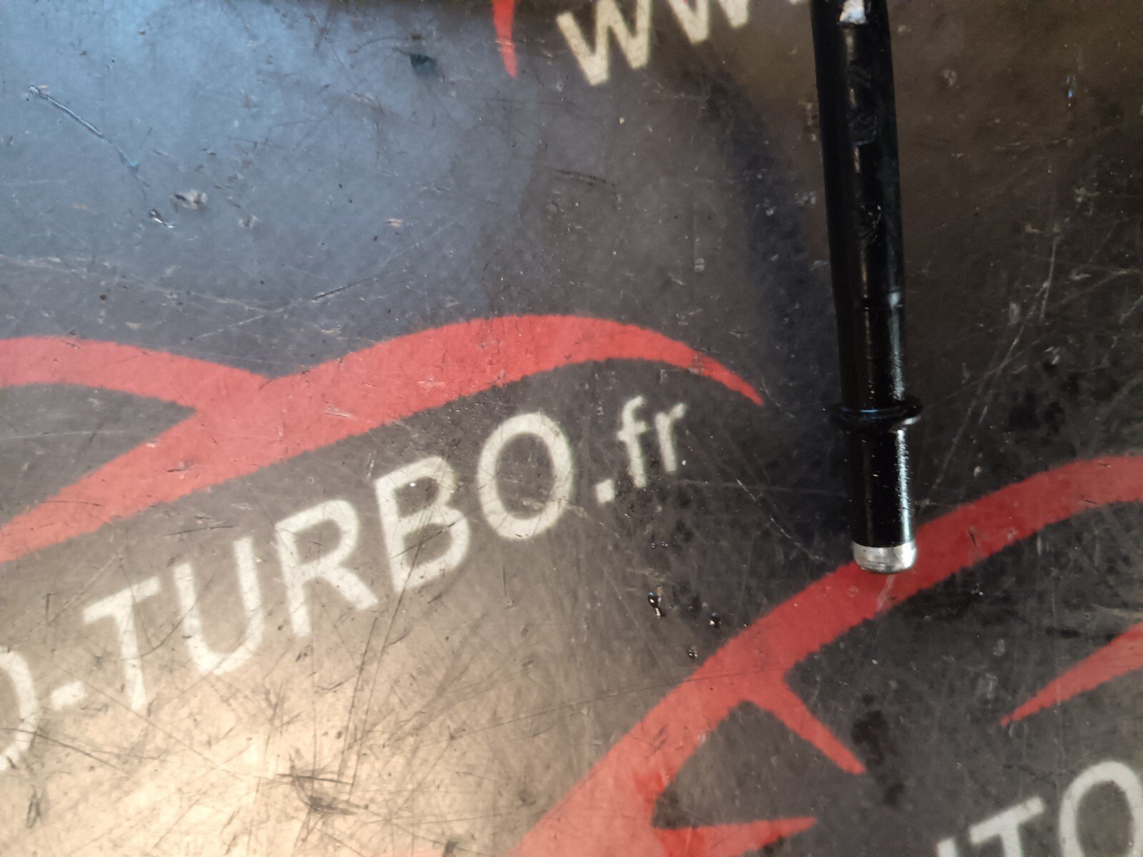 TUYEAU DE CARBURANT  RANGE ROVER SPORT 3.0 TDV6 306DT AH229C327