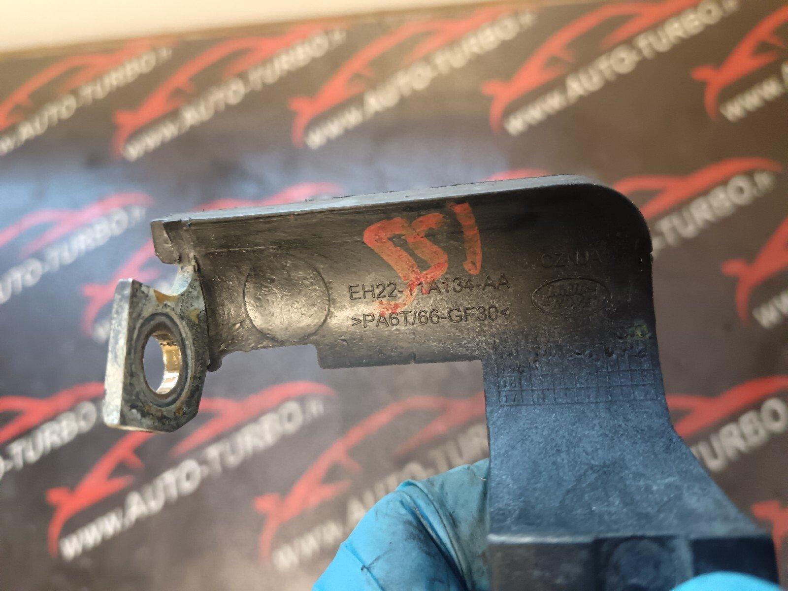 ADAPTATEUR ALIMENTATION   RANGE ROVER SPORT 3.0 TDV6 306DT EH2211A134AA