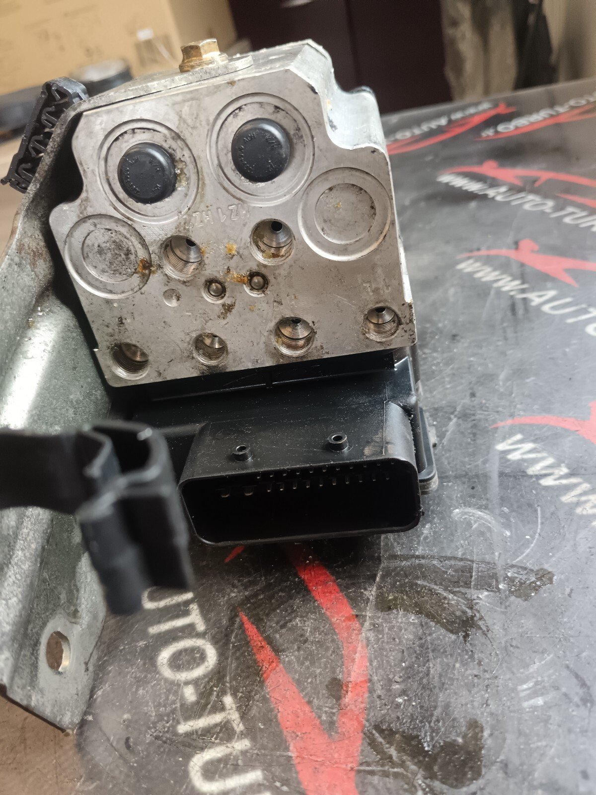 POMPE ABS  ALFA ROMEO 159 2.4 JTD TI 204 CH 54084738G