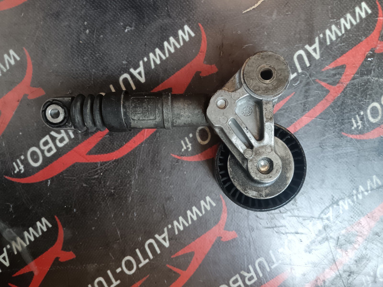 GALET TENDEUR   ALFA ROMEO 159 2.4 JTD TI 204 CH F235744