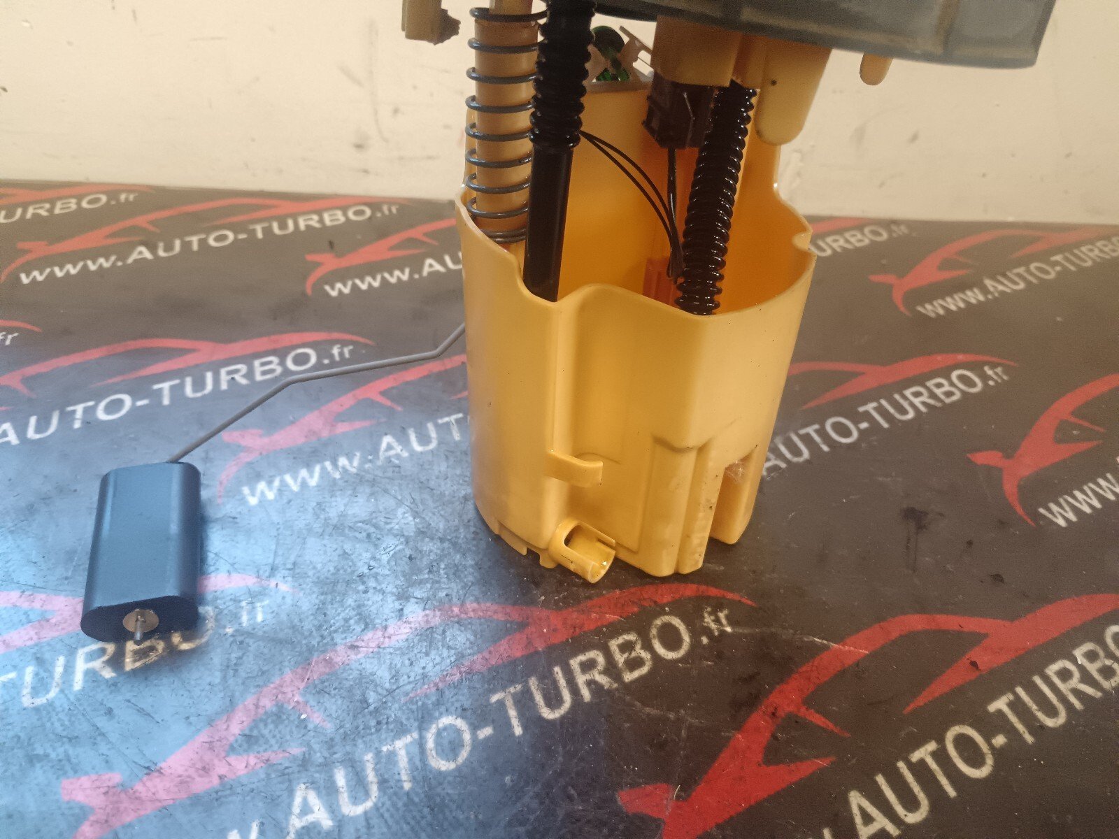 POMPE A GAVAGE PEUGEOT 308 I 1.6 HDI 90 CH 9680353580