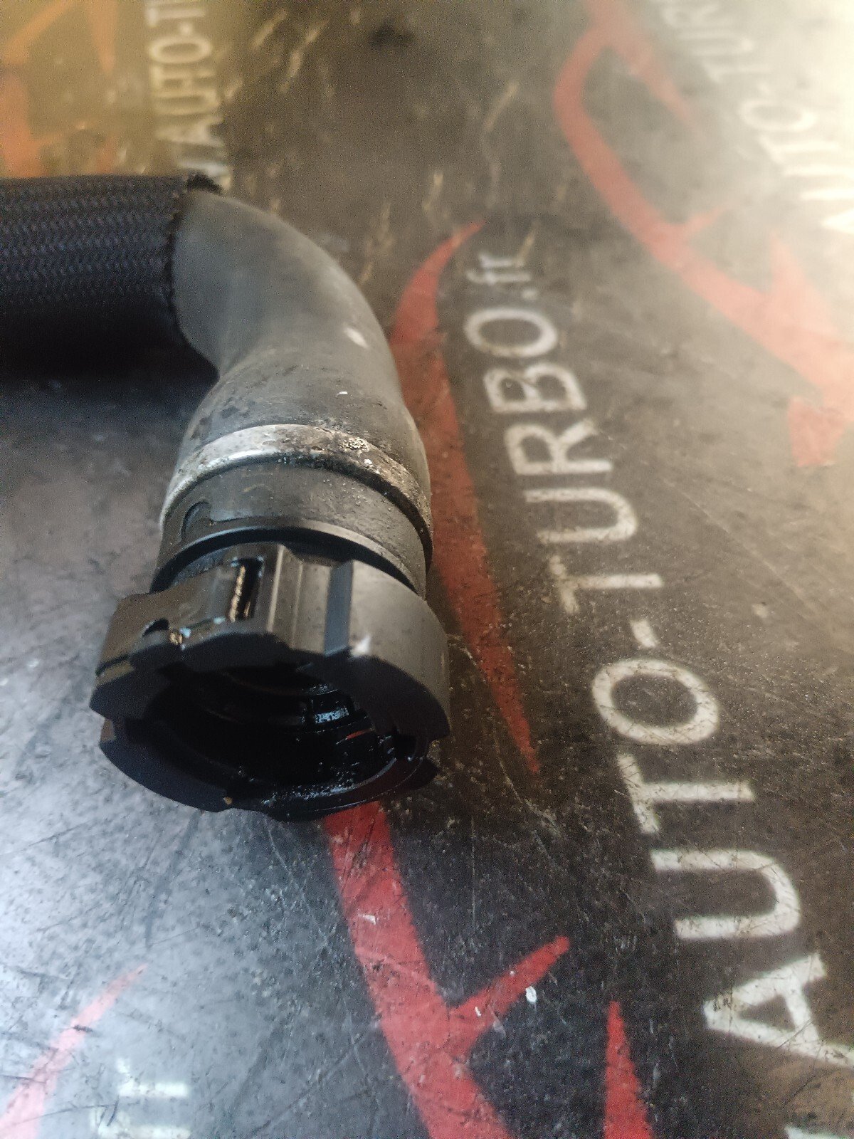 TUYEAU DE REFROIDISSEMENT PEUGEOT 308 I 1.6 HDI 90 CH