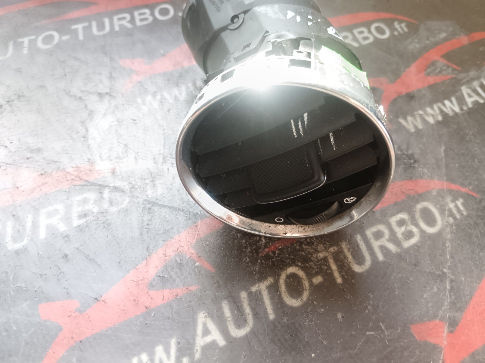 GRILLE D'AERATION GAUCHE PEUGEOT 308 I 9655994177