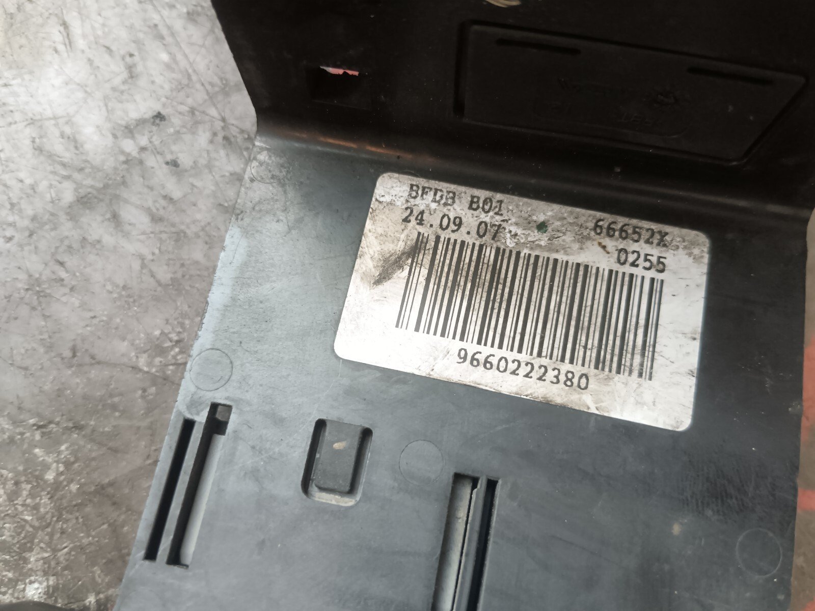 BOITIER BFDB PEUGEOT 308 I 9660222380