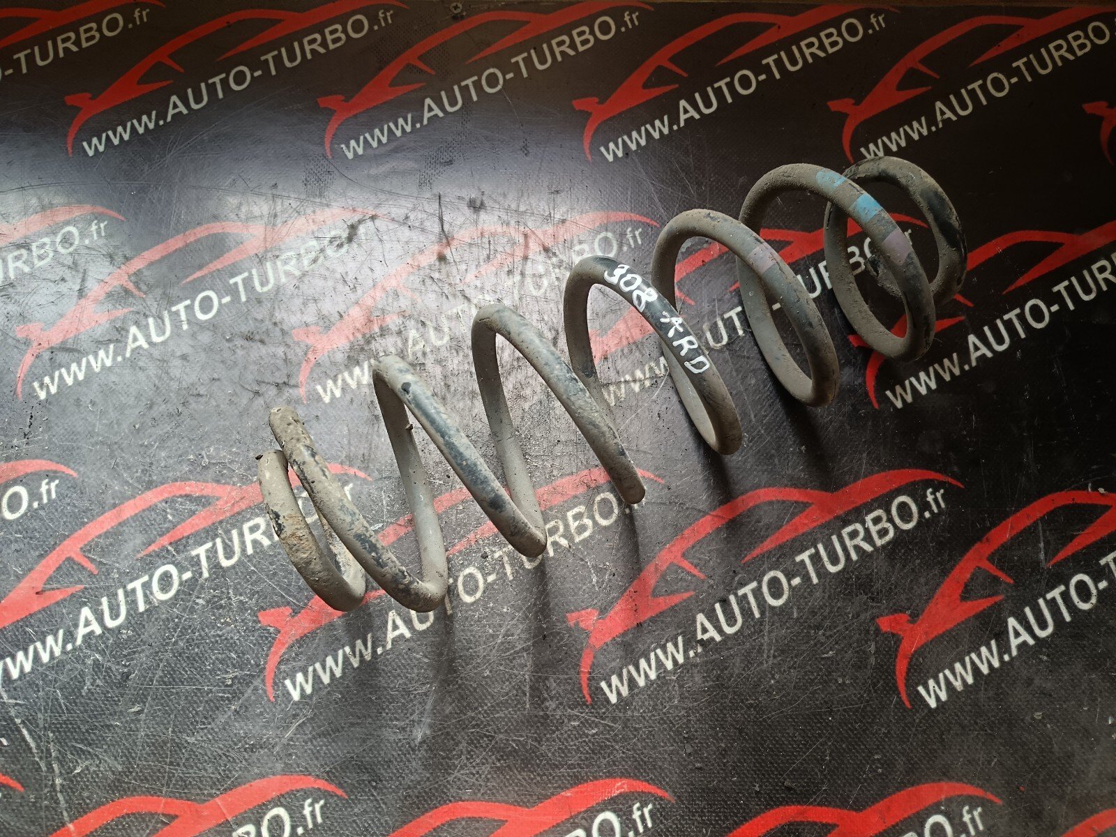 RESSORT D'AMORTISSEUR ARRIERE DROITE PEUGEOT 308 I 1.6 HDI 90 CH