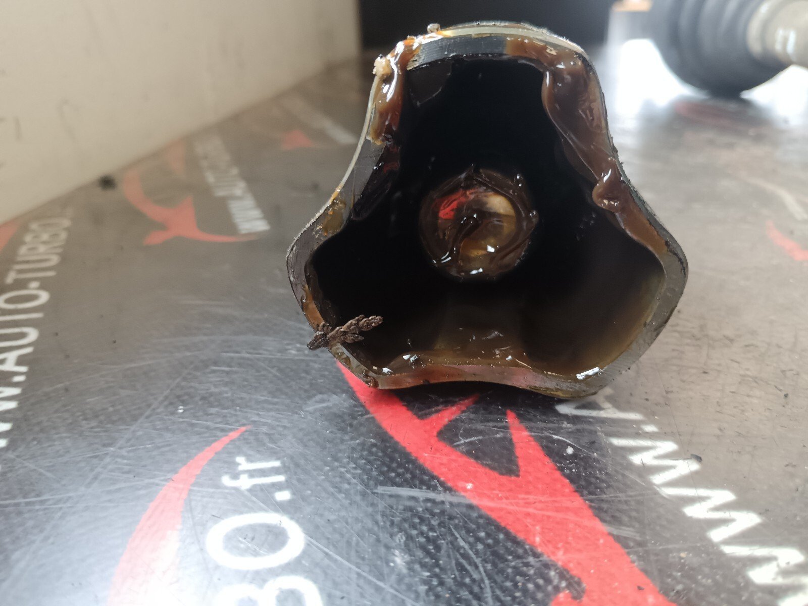 CARDAN AVANT DROITE  PEUGEOT 308 I 1.6 HDI 90 CH 9661107280