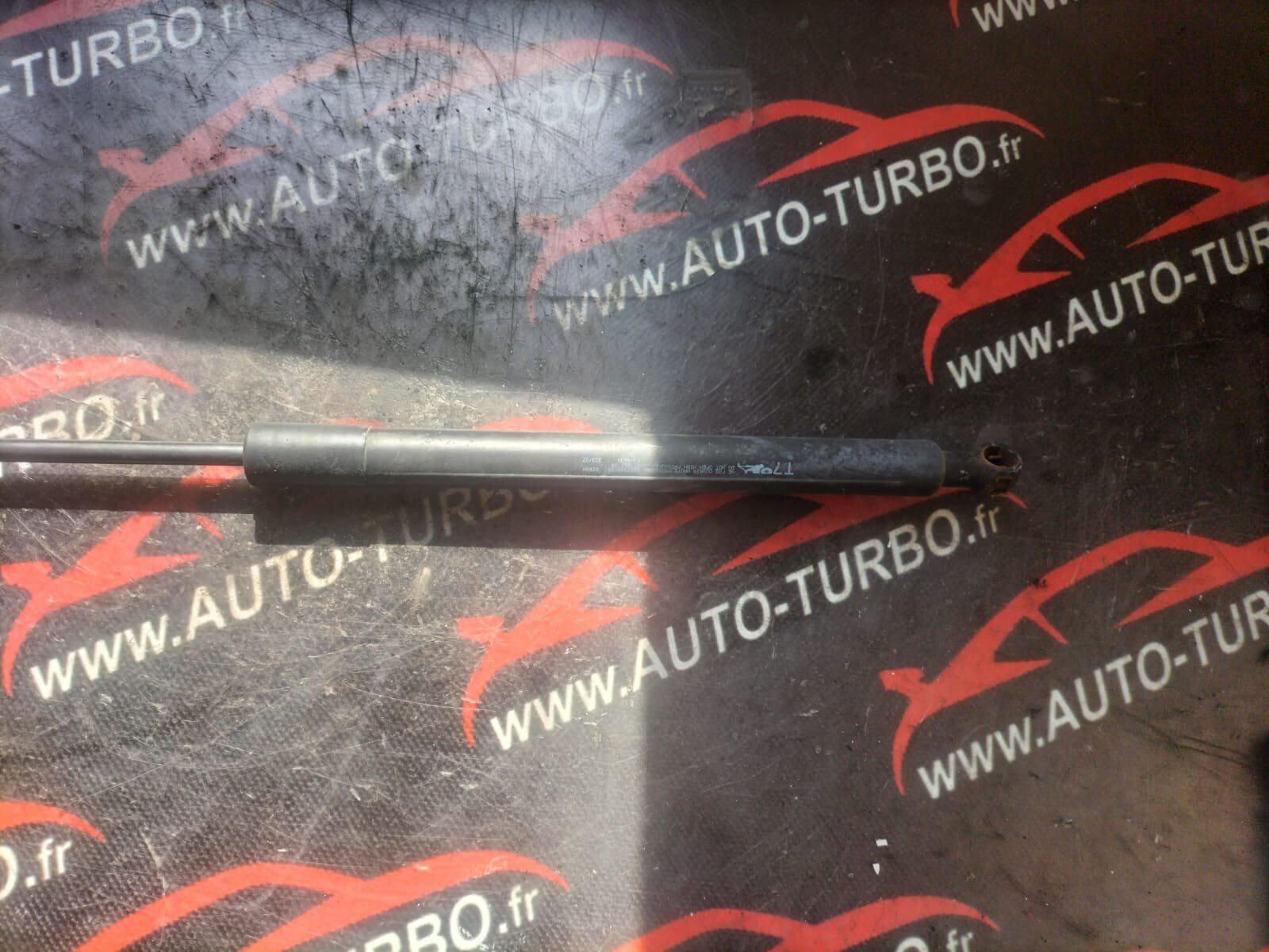 VERIN DE COFFRE PEUGEOT 308 I 1.6 HDI 90 CH 9657342180