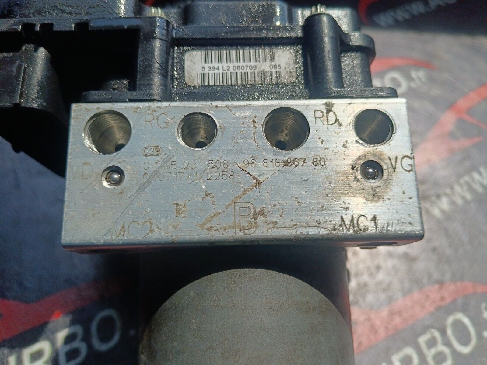 BLOC ABS CITROEN C4 1.6VTI 90CH REFERENCE: 9661886780