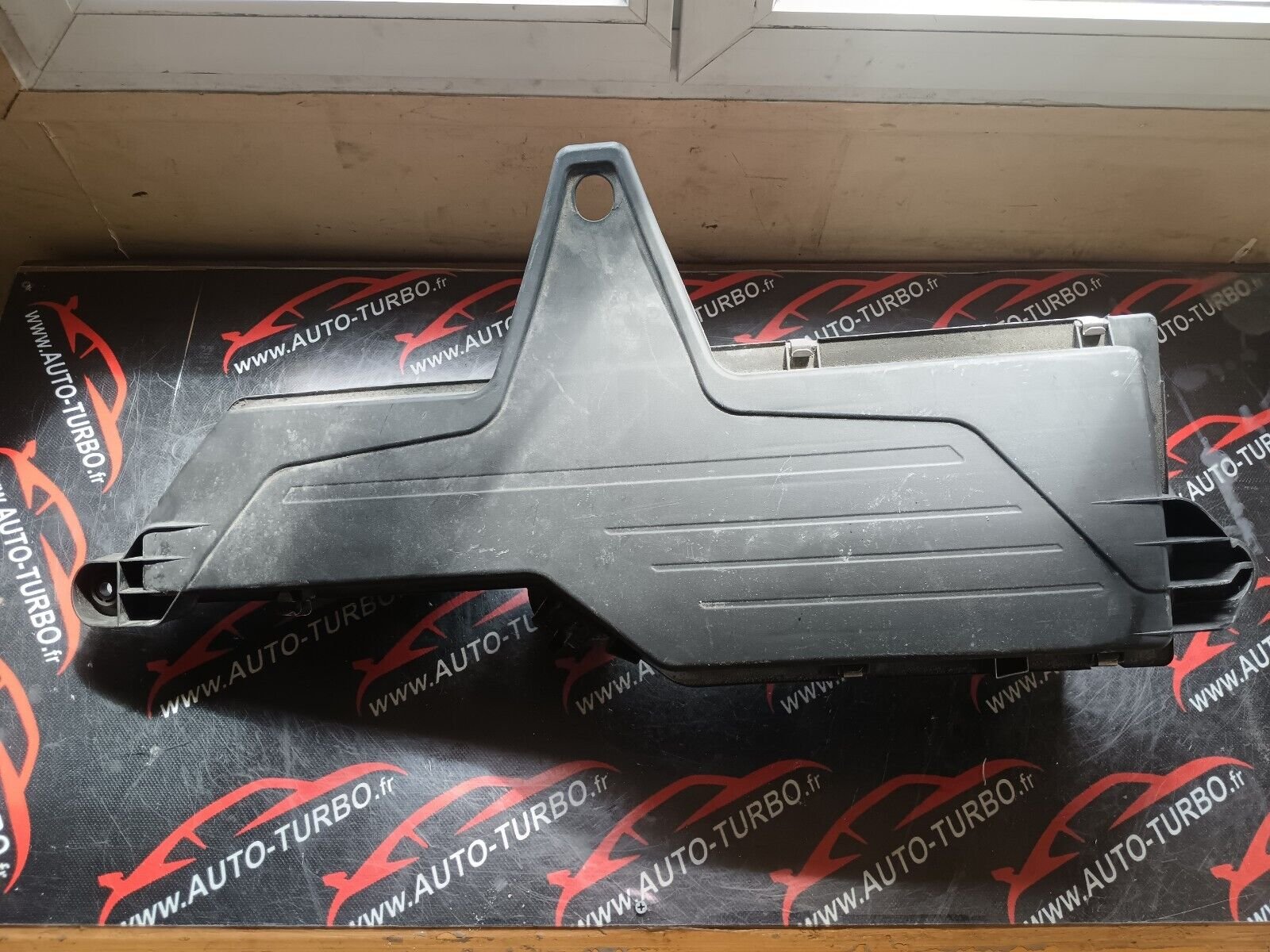 BOITE FILTRE A AIRE BMW 328i GT F34 REFERENCE: 107378