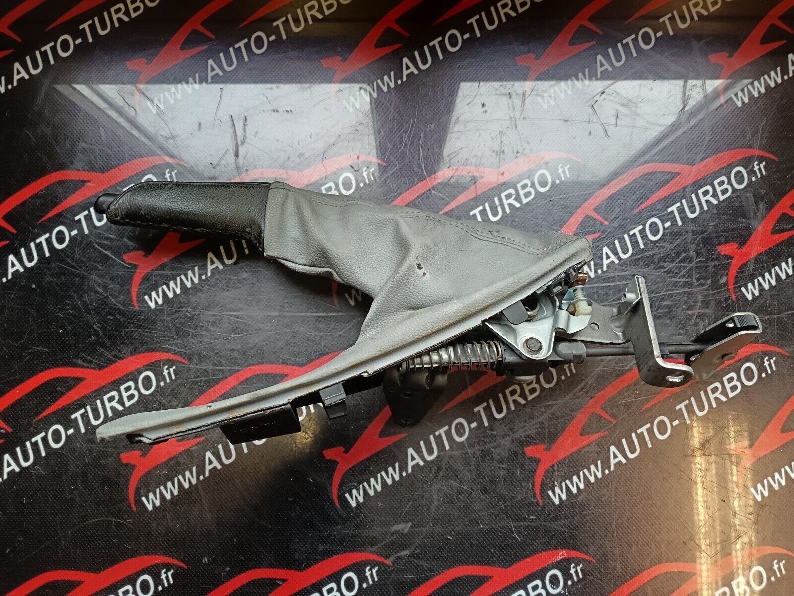 LEVIER FREIN A MAIN BMW SERIE 1 E87 6764924