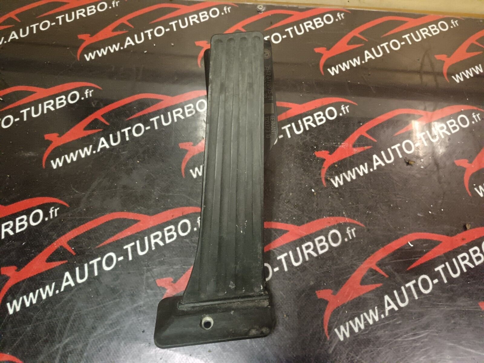 PEDALIER D'ACCELERATEUR BMW SERIE 1 REFERENCE: 35426770935