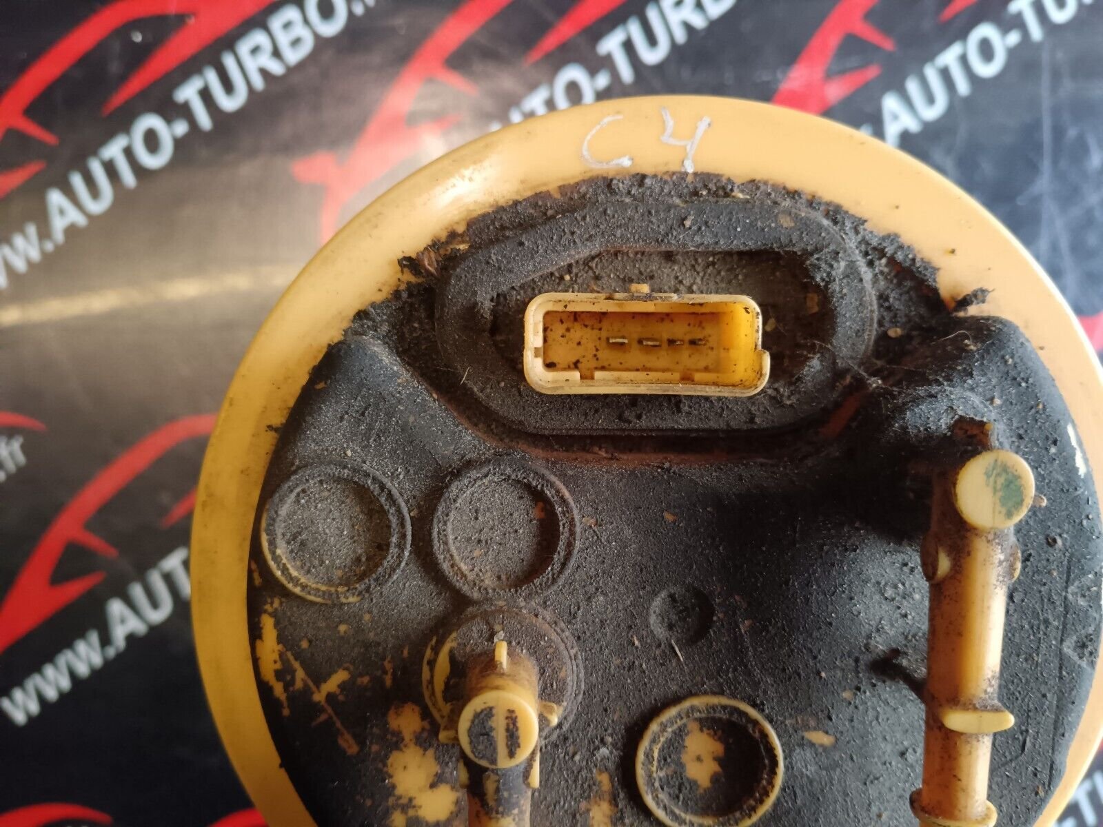 POMPE A GAVAGE CITROEN C 4 REFERENCE: 63186162