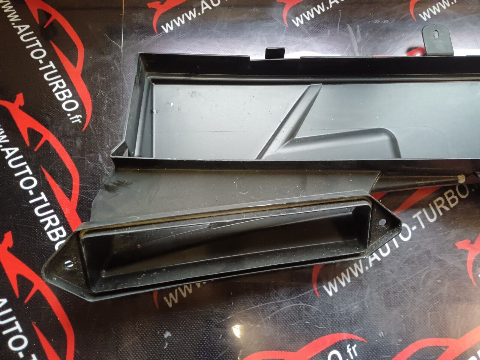 PLATEAU BOITIER FILTRE A AIR BMW 328 I 6987498-02