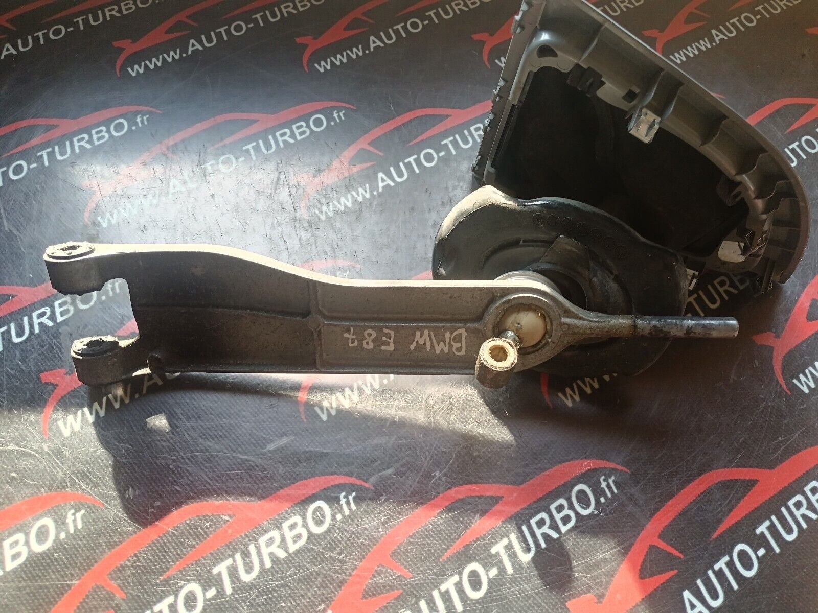 POMMEAU DE VITESSES BMW SERIE 1 E87 REFERENCE: 7532492