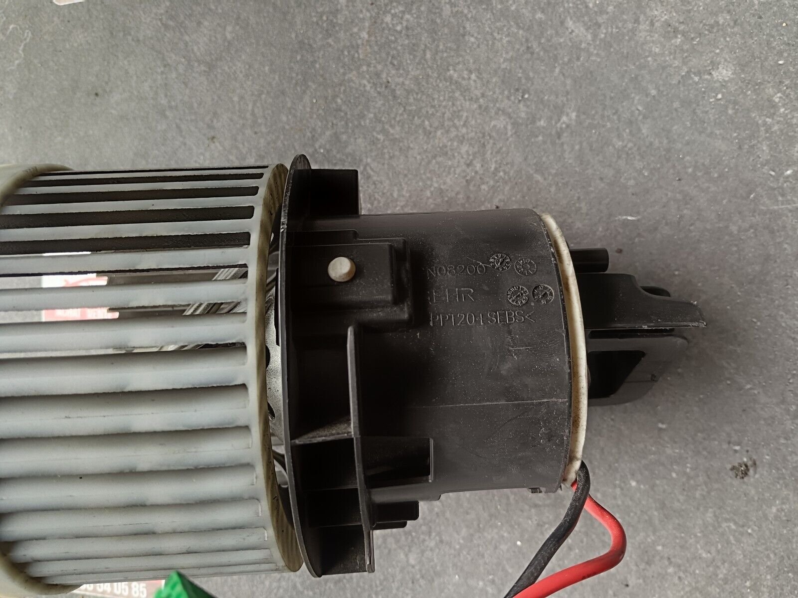 MOTEUR VENTILATEUR CHAUFFAGE PEUGEOT 308 II SW REFERENCE: DB271001