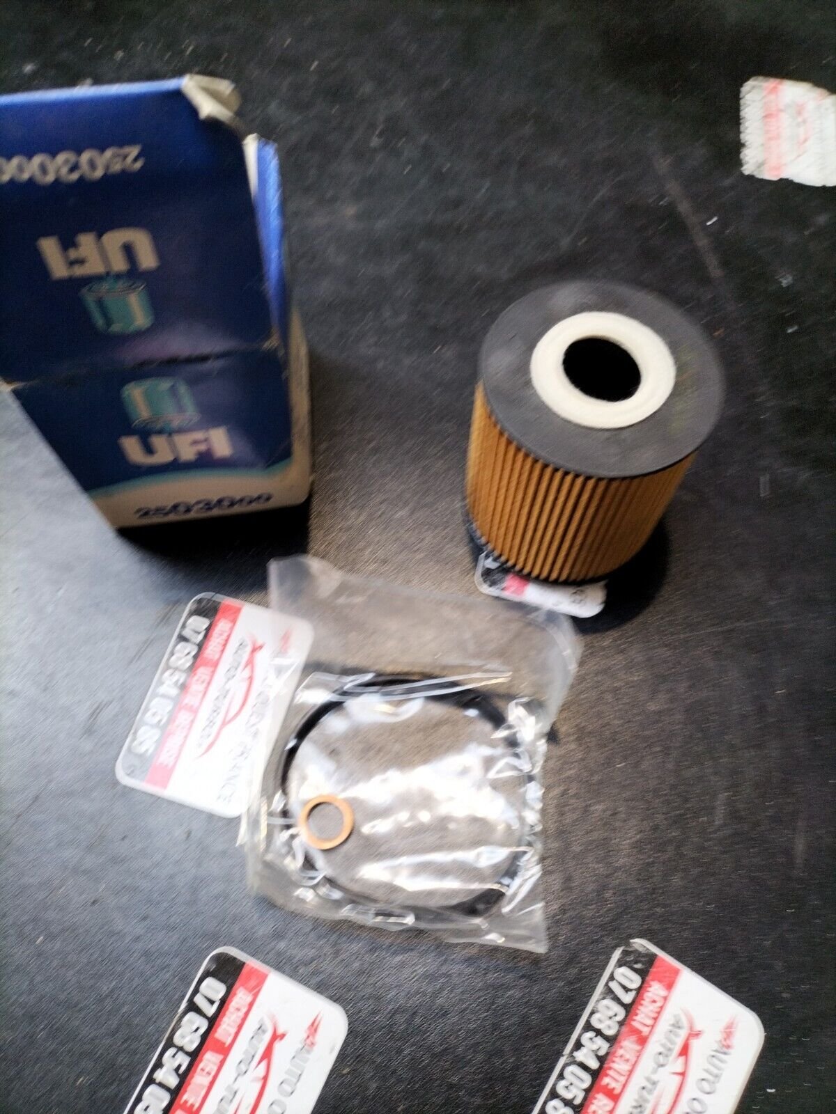 FILTRE A HUIL BMW E46/E39 UFI 2503000