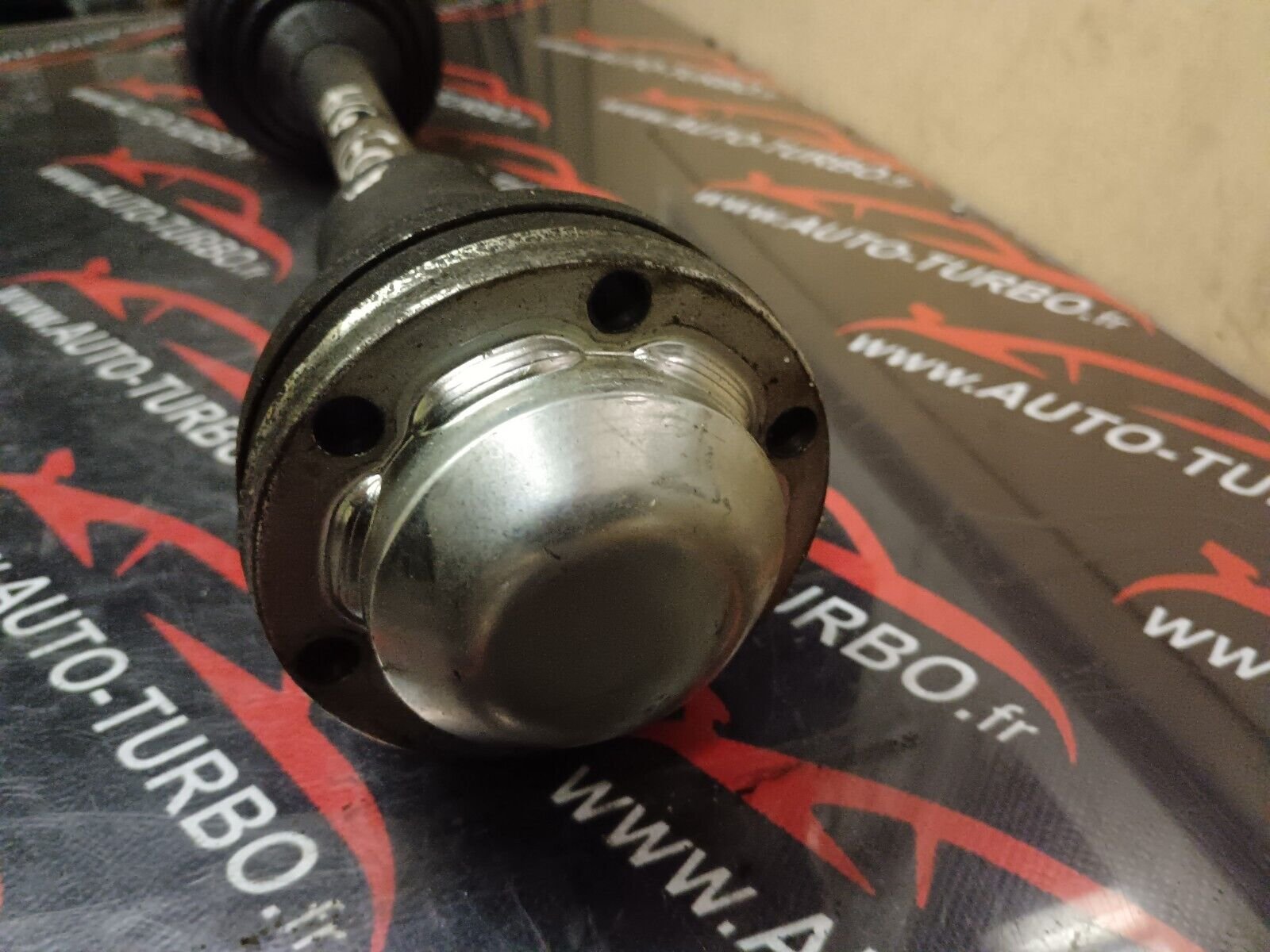 CARDAN AVANT GAUCHE VOLKSWAGEN EOS REFERENCE: 79321598