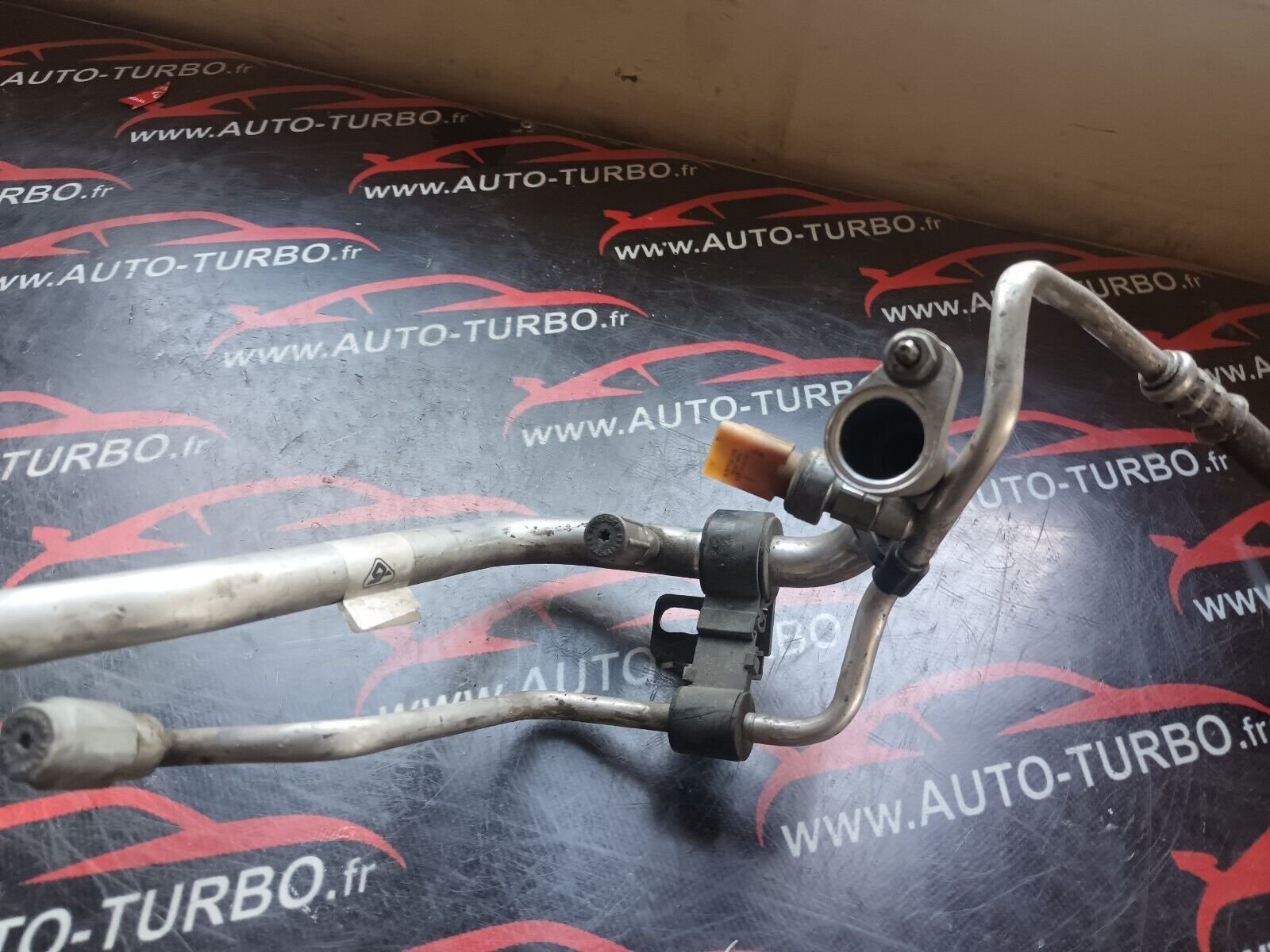 LENSEMBLE DES DURITES CLIMATISATION PEUGEOT 308 PHASE II REFERENCE: 9675102080